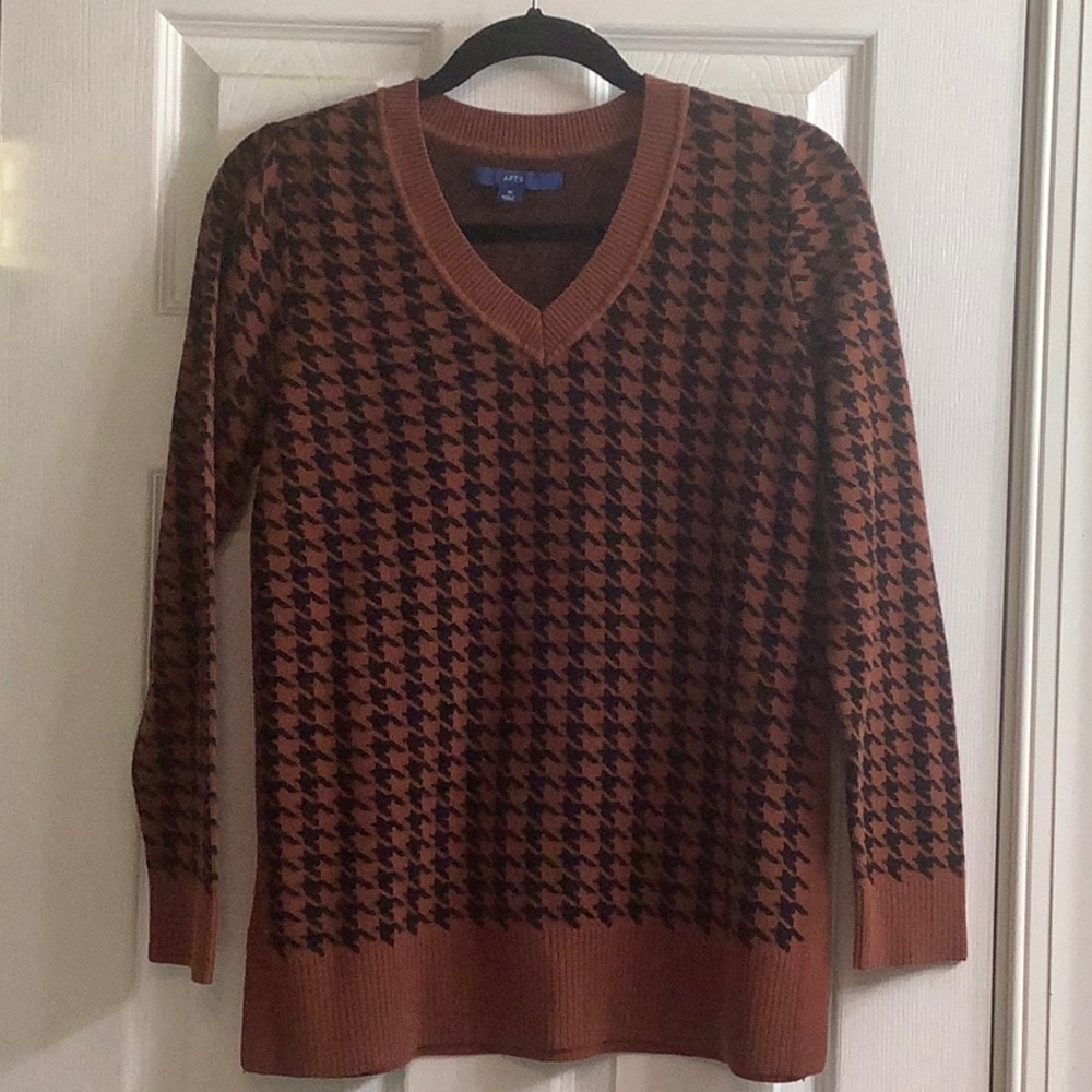 Brown and Black Sweater Price ✂️